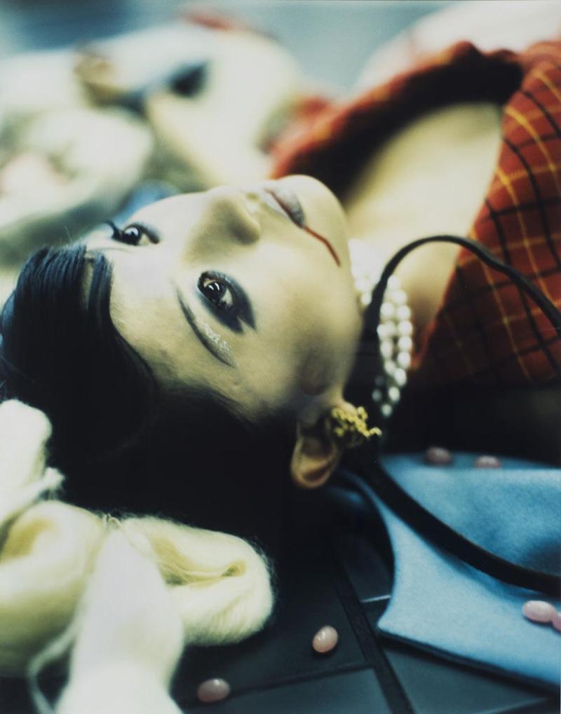 IZIMA KAORU - Shinohara Ryouo Wears Viviennne Westwood #95